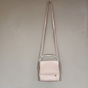 Bally pearl pink quilted leather bag Crossbody Like New Condition